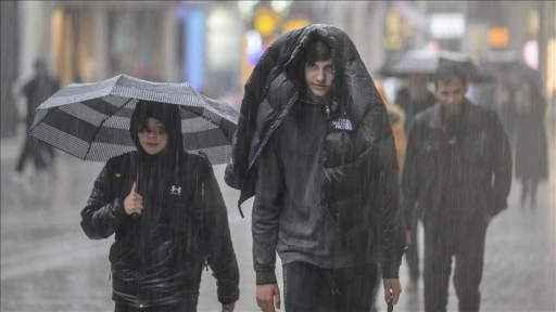 Meteorolojiden yağmur, kar, fırtına ve sağanak uyarısı