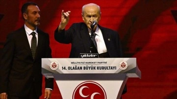 MHP Genel Başkanı Bahçeli, 1295 delegenin tamamının oyunu alarak yeniden genel başkanlığa seçildi