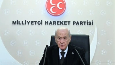 MHP Genel Başkanı Bah&ccedil;eli'den Amed Sportif Faaliyetler Kul&uuml;b&uuml; Başkanı Eren'e kutlama mesaj