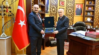 MHP Genel Başkanı Bah&ccedil;eli, Kerk&uuml;k Valisi Ağa'yı kabul etti