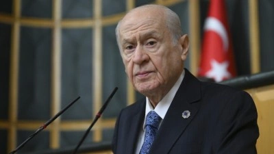 MHP Genel Başkanı Devlet Bah&ccedil;eli'den "&ccedil;er&ccedil;eve yasa" imzası