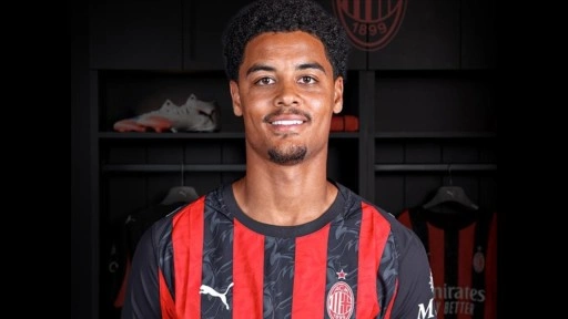 Milan, Genoa'dan Koni De Winter'i renklerine bağladı