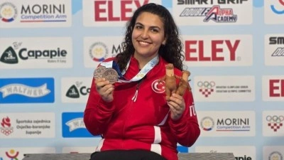 Milli atıcı Şevval İlayda Tarhan'dan Avrupa Şampiyonası'nda bronz madalya