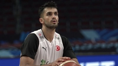 Milli basketbolcu &Ouml;mer Faruk Yurtseven, Real Madrid ile anlaştı