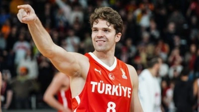Milli basketbolcu Tarık Biberovic, NBA takımlarından Dallas Mavericks'e transfer oldu