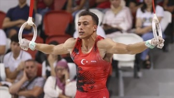 Milli cimnastikçi Adem Asil'den gümüş madalya