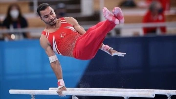 Milli cimnastikçi Ferhat Arıcan'dan Dünya Kupası'nda gümüş madalya
