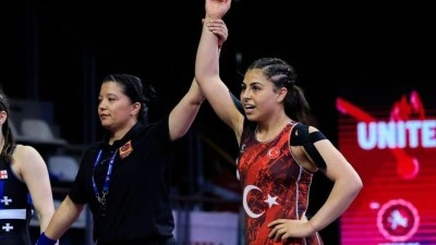 Milli g&uuml;reş&ccedil;i Delal Kadir, 17 Yaş Altı Avrupa Şampiyonası'nda bronz madalya aldı