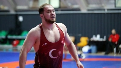 Milli g&uuml;reş&ccedil;i Hakan B&uuml;y&uuml;k&ccedil;ıngıl, Avrupa &uuml;&ccedil;&uuml;nc&uuml;s&uuml; oldu
