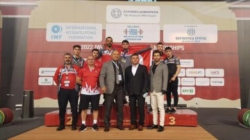 Milli halterci Kahriman, Gençler Dünya Şampiyonası'nda altın madalya kazandı