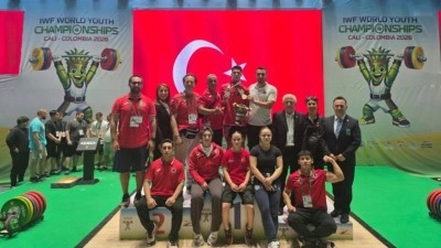 Milli haltercilerden Yıldızlar D&uuml;nya Şampiyonası'nda 17 madalya