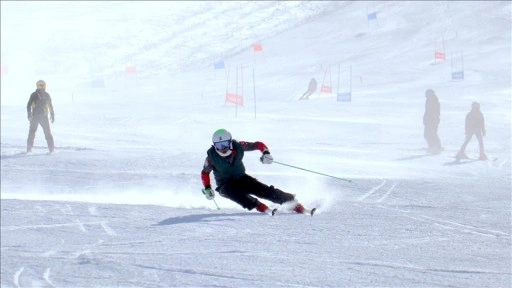 Milli kayak&ccedil;ı B&uuml;nyamin &Ccedil;elik olimpiyat hayaliyle yoğun &ccedil;alışıyor