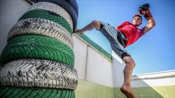 Milli kick boksçu Bilal Dural yeni başarılar için güç topluyor
