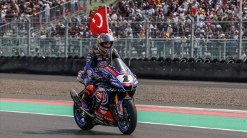 Milli motosikletçi Toprak Razgatlıoğlu, dünya ikinciliği için pistte 'hız' yapacak