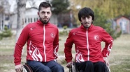 Milli paralimpik masa tenisçi Ali Öztürk ağabeyinin yolunda ilerliyor