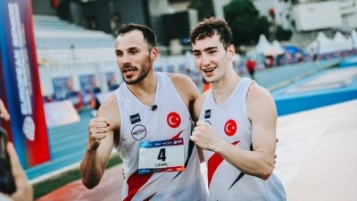 Milli pentatletler Kıvan&ccedil; Taşyaran ve Buğra &Uuml;nal, Avrupa Şampiyonası'nda finale y&uuml;kseldi