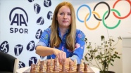 Milli satranççı Atalık: Satranç tahtası olmadan beş kişiye karşı beş farklı oyun oynayabilirim