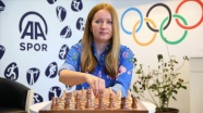 Milli satranççı Ekaterina Atalık Milli Dayanışma Kampanyası&#039;nı satrançla buluşturuyor
