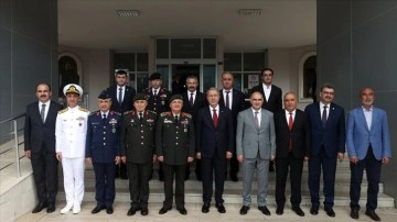 Milli Savunma Bakanı Akar, Konya'nın Akşehir ilçesinde incelemelerde bulundu