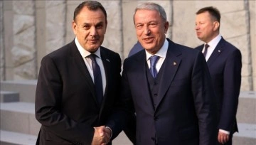 Milli Savunma Bakanı Akar, Yunan mevkidaşı Panagiotopoulos ile görüştü