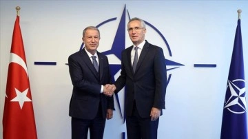 Milli Savunma Bakanı Akar'dan NATO Karargahı'nda yoğun diplomasi trafiği
