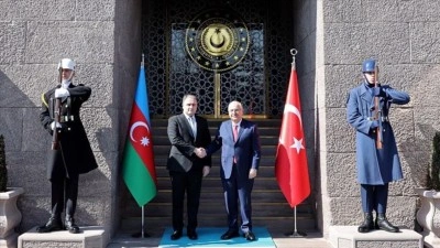 Milli Savunma Bakanı G&uuml;ler, Azerbaycan Savunma Sanayi Bakanı Mustafayev ile g&ouml;r&uuml;şt&uuml;