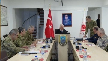 Milli Savunma Bakanı Güler, Pençe-Kilit Harekat bölgesindeki son duruma ilişkin bilgi aldı