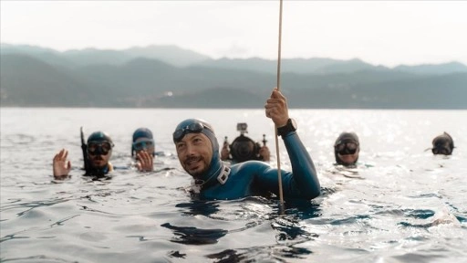 Milli sporcu Görkem Gedik, Serbest Dalış Türkiye Şampiyonası'nda rekor kırdı