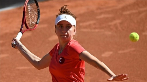 Milli tenisçi Berfu Cengiz, Wimbledon'a elemelerin ilk turunda veda etti