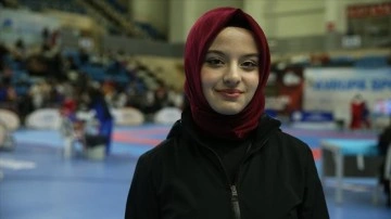 Milli wushucu Zeynep iyileşip yeniden dünya şampiyonu olmak istiyor