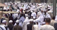 Milyonlarca Müslüman Kabe'ye akın ediyor