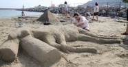 Mimarlar en iyi kum heykelini yapmak için yarıştı
