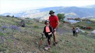 Minik Miran Asaf dağcı babasıyla zirvelere tırmanıyor