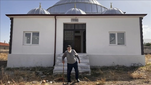 Miras bırakacağı araziyi satıp parasıyla cami yaptırdı