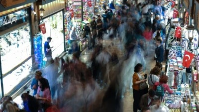 Mısır &Ccedil;arşısı 400 yıla yaklaşan tarihiyle İstanbul'un ticaret hafızasını yaşatıyor