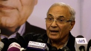 Mısır'da Şefik'in partisinden Sisi'ye destek