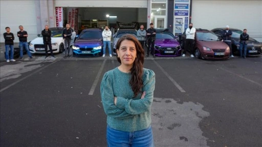 Modifiye ustası kadın Diyarbakır'daki otomobil tutkunlarını tek çatı altında buluşturuyor