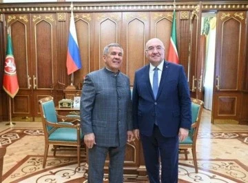 Moskova Büyükelçisi Samsar, Tataristan lideri Minnihanov'la görüştü