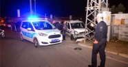Muğla’da şüpheli araç kovalamacası: 2 polis yaralandı!