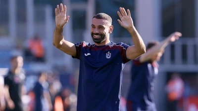 Muhammed Salah'ın Trabzonspor forması kısa s&uuml;rede Kahire'de spor mağazalarında yayıldı
