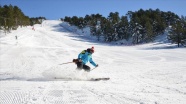 Murat Dağı'ndaki pistler kayak tutkunlarını bekliyor