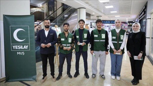 Muş'ta Yeşilay ekipleri "bağımsızlık seferberliği"yle bağımlılığı önlemeye çalışıyor