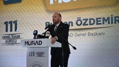 M&Uuml;SİAD Başkanı &Ouml;zdemir: Yanı başımızda her yer ateş &ccedil;emberiyken &uuml;lkemizin g&uuml;venli liman g&ouml;r&uuml;nt&uuml;s&uuml; kolay olmadı