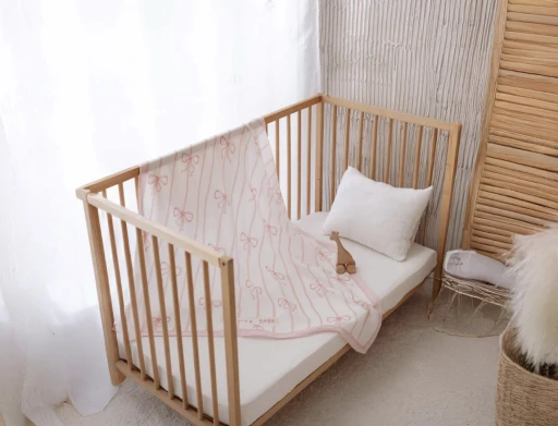 Müslin Örtü ve Anne Bebek Çantası ile Hayatı Kolaylaştıran İpuçları