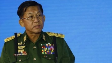 Myanmar'daki askeri yönetimin lideri insanlığa karşı suç işlemekle suçlanıyor