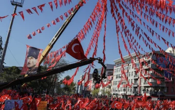 CHP’den emekli mitingi… Herkes konuşuyor, kimse bir şey yapmıyor!.. Kâhinler yalancıdır!.. -Ali Mevlüt Kaya yazdı-