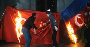 Ermənistanda Azərbaycan və Türkiyə bayrağını yandırmaq… -İrada Calil yazdı-