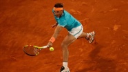 Nadal, Fransa 'toprak'larında tarihe geçmek istiyor