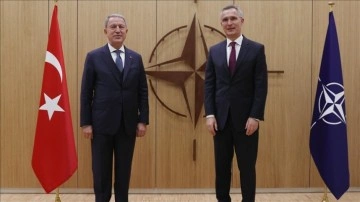NATO Genel Sekreteri'nden Milli Savunma Bakanı Akar'a 70'inci yıl tebriği