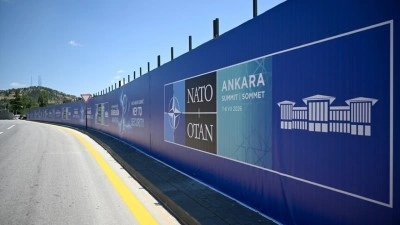 NATO Zirvesi &ouml;ncesi başkentte hazırlıklar s&uuml;r&uuml;yor